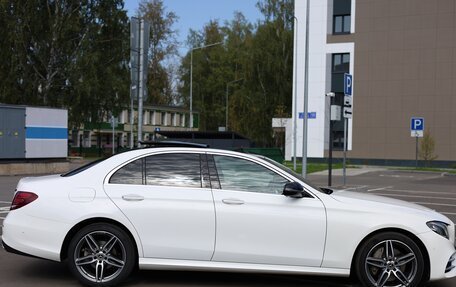 Mercedes-Benz E-Класс, 2020 год, 3 950 000 рублей, 12 фотография