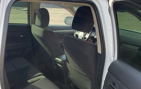 Mitsubishi Outlander III рестайлинг 3, 2013 год, 1 400 000 рублей, 5 фотография