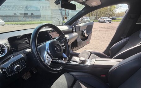 Mercedes-Benz CLA, 2019 год, 3 000 000 рублей, 7 фотография