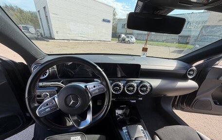 Mercedes-Benz CLA, 2019 год, 3 000 000 рублей, 5 фотография