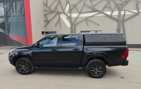 Toyota Hilux VIII, 2022 год, 6 500 000 рублей, 3 фотография