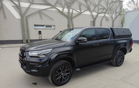 Toyota Hilux VIII, 2022 год, 6 500 000 рублей, 2 фотография