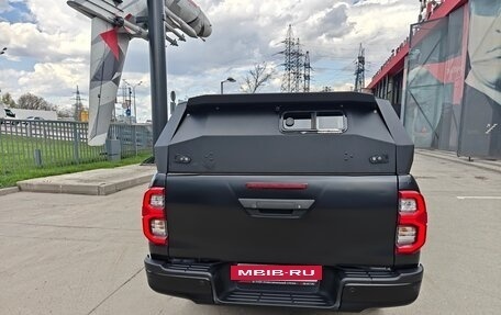 Toyota Hilux VIII, 2022 год, 6 500 000 рублей, 5 фотография