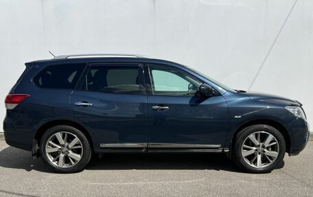 Nissan Pathfinder, 2015 год, 2 300 000 рублей, 4 фотография