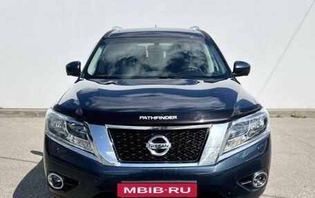 Nissan Pathfinder, 2015 год, 2 300 000 рублей, 2 фотография