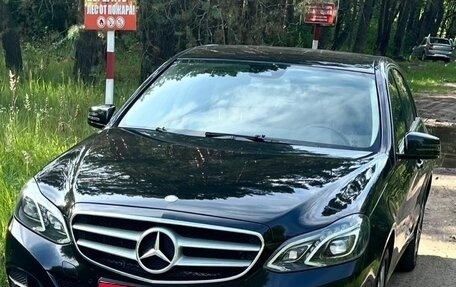 Mercedes-Benz E-Класс, 2013 год, 2 500 000 рублей, 1 фотография