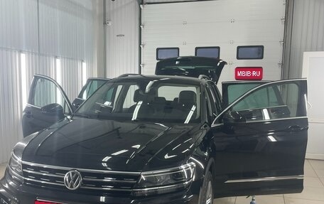 Volkswagen Tiguan II, 2020 год, 3 600 000 рублей, 1 фотография