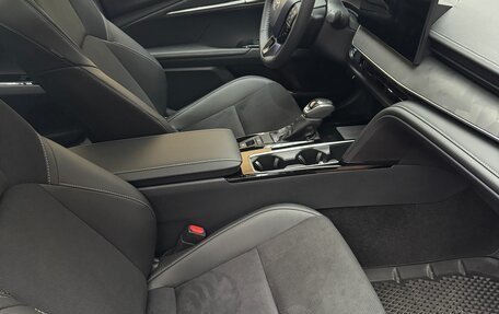 Toyota Camry, 2025 год, 5 фотография