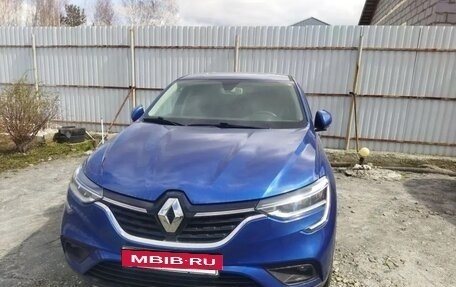 Renault Arkana I, 2022 год, 1 580 000 рублей, 2 фотография