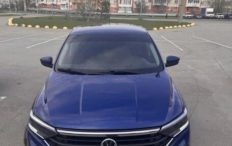 Volkswagen Polo VI (EU Market), 2022 год, 1 780 000 рублей, 2 фотография