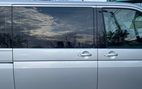 Volkswagen Caravelle T6 рестайлинг, 2018 год, 3 250 000 рублей, 9 фотография