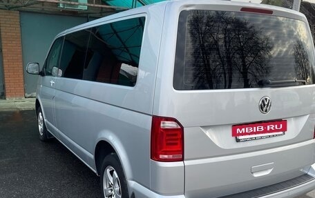 Volkswagen Caravelle T6 рестайлинг, 2018 год, 3 250 000 рублей, 5 фотография