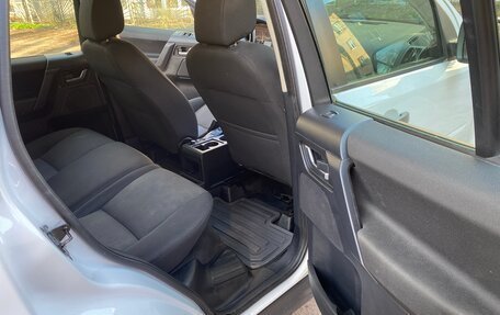 Land Rover Freelander II рестайлинг 2, 2012 год, 1 370 000 рублей, 11 фотография