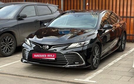 Toyota Camry, 2023 год, 3 900 000 рублей, 4 фотография