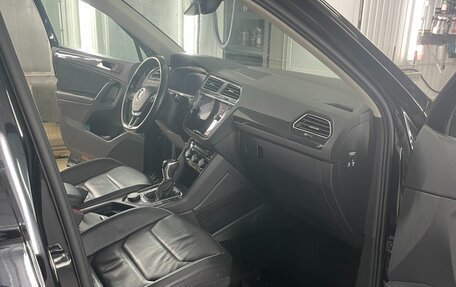Volkswagen Tiguan II, 2020 год, 3 600 000 рублей, 4 фотография