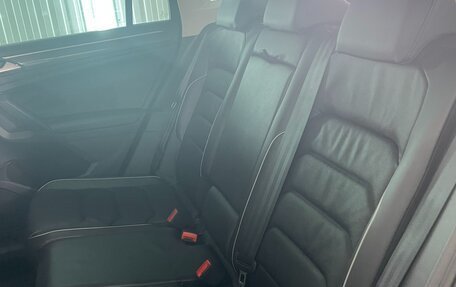 Volkswagen Tiguan II, 2020 год, 3 600 000 рублей, 6 фотография