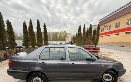 Volkswagen Vento, 1993 год, 175 000 рублей, 8 фотография