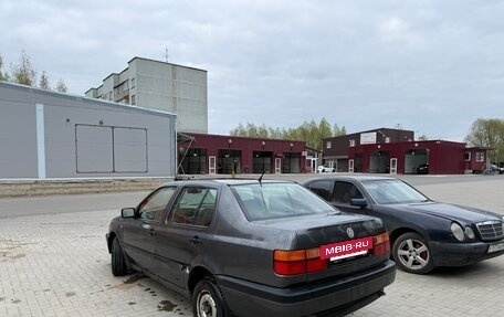 Volkswagen Vento, 1993 год, 175 000 рублей, 5 фотография