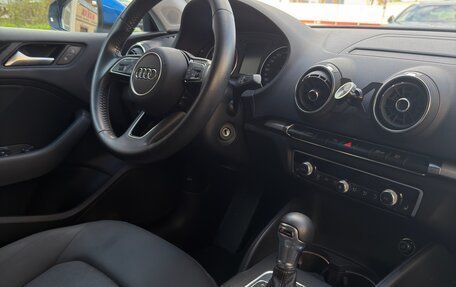 Audi A3, 2019 год, 1 900 000 рублей, 13 фотография