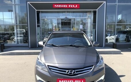 Hyundai Solaris II рестайлинг, 2015 год, 925 500 рублей, 2 фотография