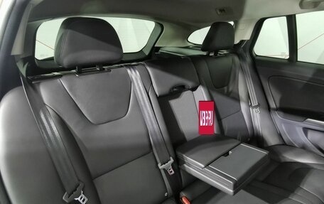 Volvo V60 Cross Country II, 2018 год, 2 355 000 рублей, 17 фотография
