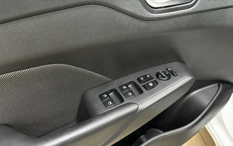 Hyundai Solaris II рестайлинг, 2017 год, 1 295 000 рублей, 8 фотография