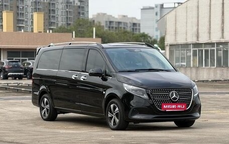 Mercedes-Benz Vito, 2025 год, 6 700 000 рублей, 3 фотография
