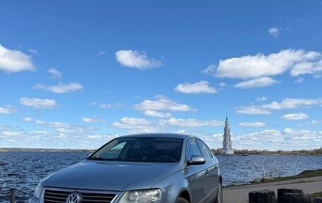 Volkswagen Passat B6, 2005 год, 675 000 рублей, 1 фотография