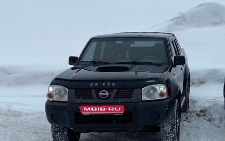 Nissan NP300, 2012 год, 850 000 рублей, 1 фотография