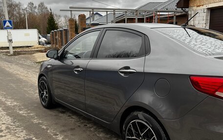 KIA Rio III рестайлинг, 2015 год, 1 000 000 рублей, 5 фотография