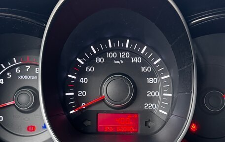 KIA Rio III рестайлинг, 2015 год, 1 000 000 рублей, 11 фотография