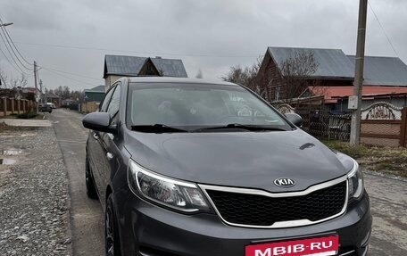 KIA Rio III рестайлинг, 2015 год, 1 000 000 рублей, 2 фотография