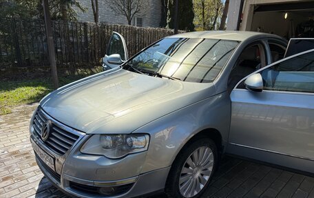 Volkswagen Passat B6, 2005 год, 675 000 рублей, 2 фотография