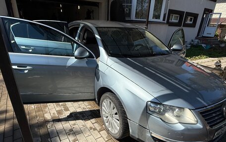 Volkswagen Passat B6, 2005 год, 675 000 рублей, 3 фотография