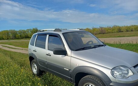 Chevrolet Niva I рестайлинг, 2013 год, 550 000 рублей, 4 фотография
