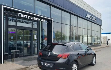 Opel Astra J, 2011 год, 650 000 рублей, 7 фотография