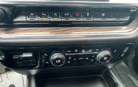 Chevrolet Silverado, 2024 год, 4 800 000 рублей, 16 фотография
