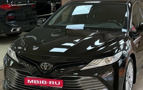 Toyota Camry, 2018 год, 2 350 000 рублей, 4 фотография