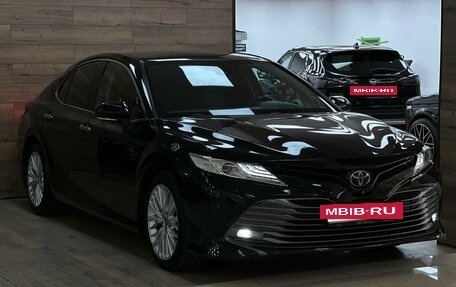 Toyota Camry, 2018 год, 2 350 000 рублей, 8 фотография