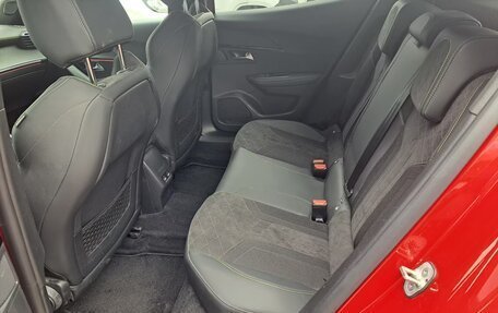 Peugeot 2008 II, 2022 год, 2 665 000 рублей, 8 фотография