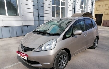 Honda Fit III, 2010 год, 765 000 рублей, 8 фотография
