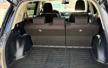 Toyota RAV4, 2018 год, 2 300 000 рублей, 9 фотография