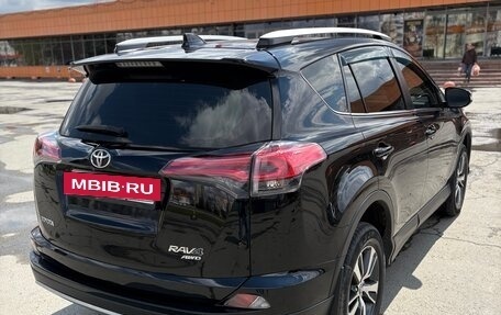 Toyota RAV4, 2018 год, 2 300 000 рублей, 5 фотография