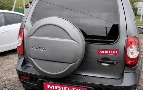 Chevrolet Niva I рестайлинг, 2018 год, 600 000 рублей, 2 фотография