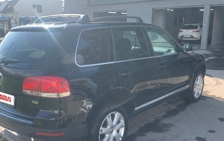 Volkswagen Touareg III, 2006 год, 850 000 рублей, 8 фотография