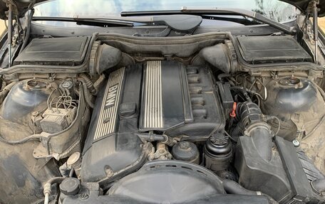BMW 5 серия, 2001 год, 550 000 рублей, 10 фотография