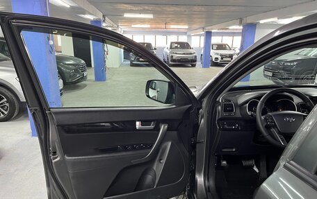 KIA Sorento II рестайлинг, 2019 год, 2 199 000 рублей, 10 фотография