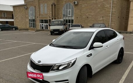 KIA Rio III рестайлинг, 2017 год, 950 000 рублей, 3 фотография