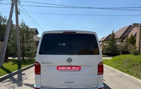 Volkswagen Caravelle T6 рестайлинг, 2018 год, 3 150 000 рублей, 6 фотография