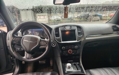 Chrysler 300C II, 2019 год, 1 800 000 рублей, 3 фотография